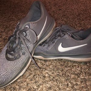 NIKE Flex Supreme TR6 shoes